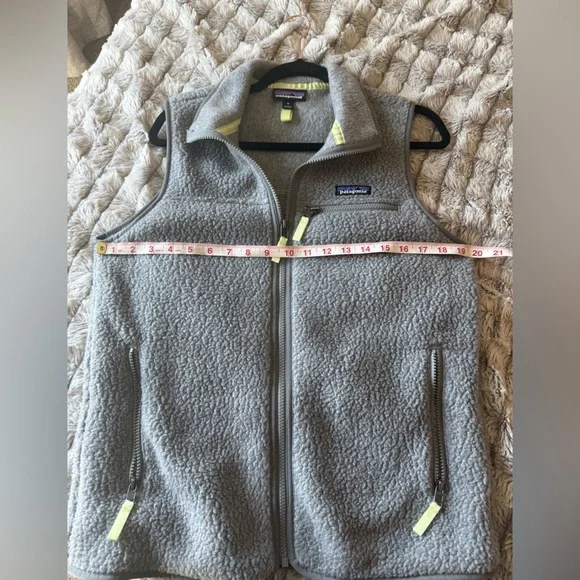 Patagonia Gray Retro Pile Vest - Picture 3 of 5